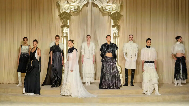 Chanel presenta su última colección de Alta Costura antes de Blazy: un homenaje a la herencia de la maison